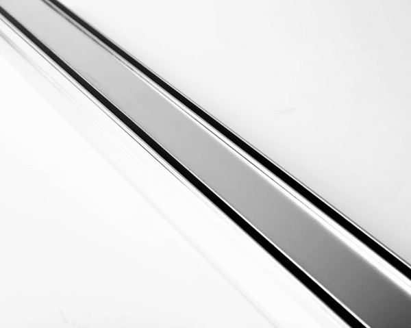 Laser5.png Magnetna Zidna Šina za Noževe od Nehrđajućeg Čelika – Elegantno i Sigurno Odlaganje